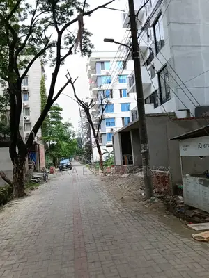 ব্লক-আই, ৪+৪=৮ কাঠা উত্তর+দক্ষিণমুখী, জি+৯ প্ল্যান পাস