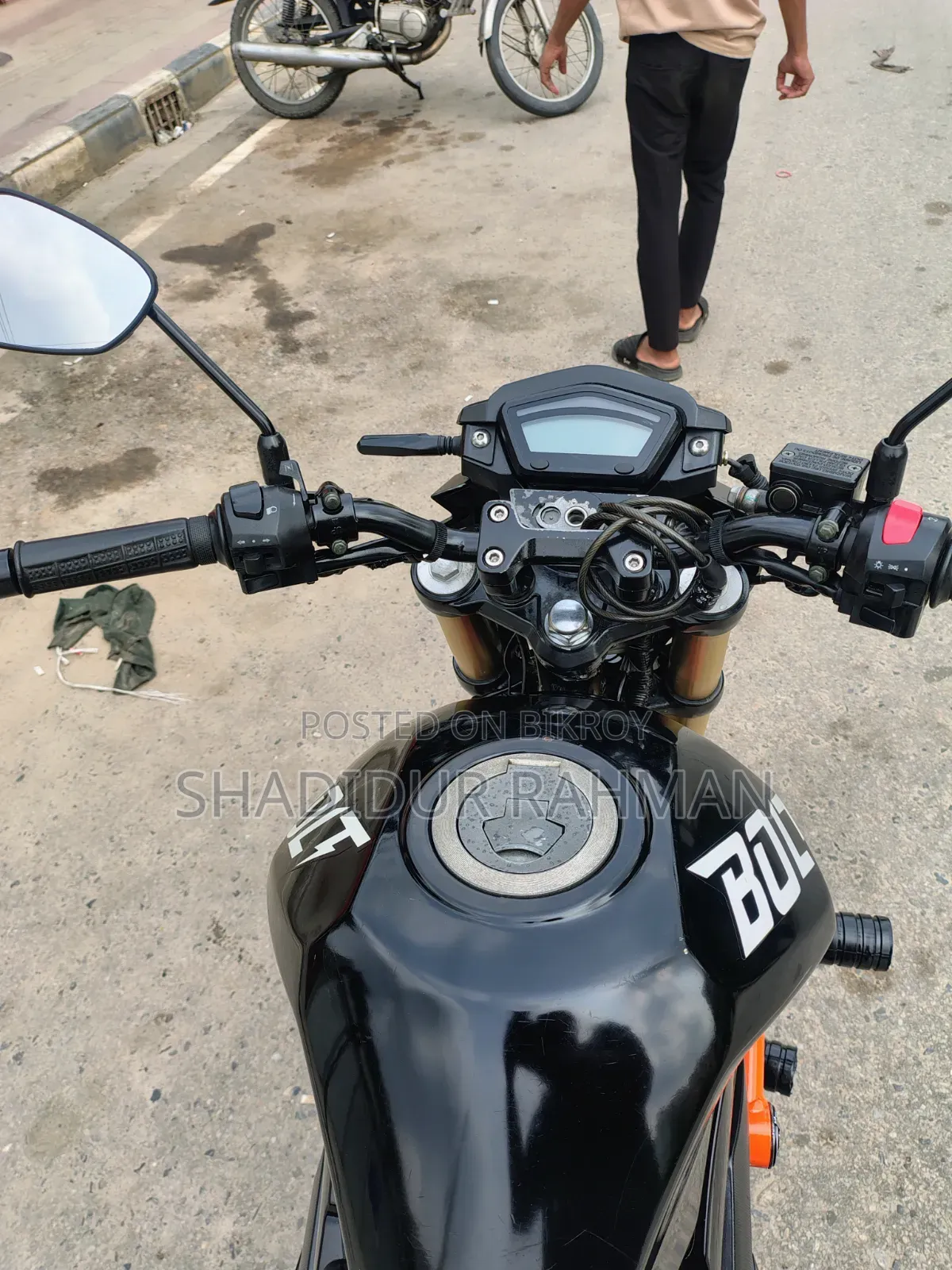 রানার বোল্ট ১৬৫আর ২০২১ ব্ল্যাক