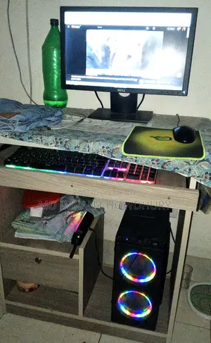 Desktop Computer 8GB Intel Core i5 SSD 256GB