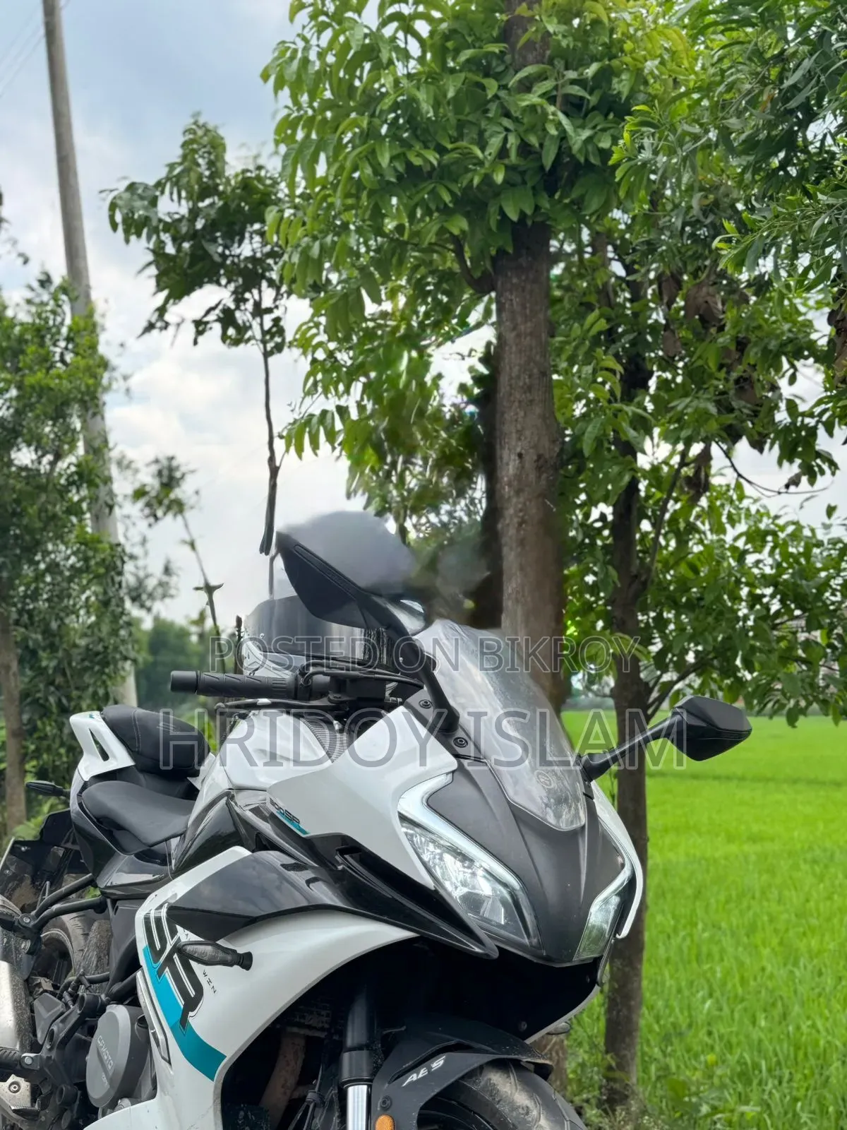 CFMoto 300SR 2025 White