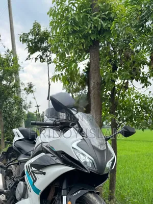 CFMoto 300SR 2025 White