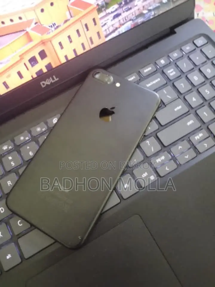 Apple iPhone 7 Plus 32 GB Black