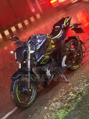 সুজুকি জিক্সার এফআই এবিএস ২০২৫ কালো
