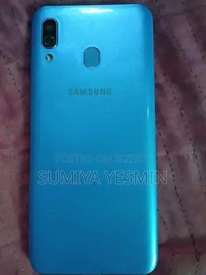 Samsung Galaxy A30 64 GB Blue