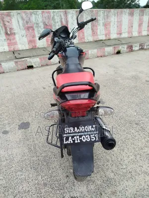 Bajaj Discover 135 2016 Red
