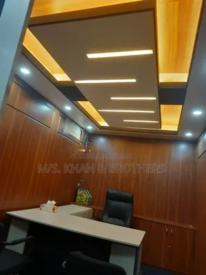 910 Square Feet Commercial Office