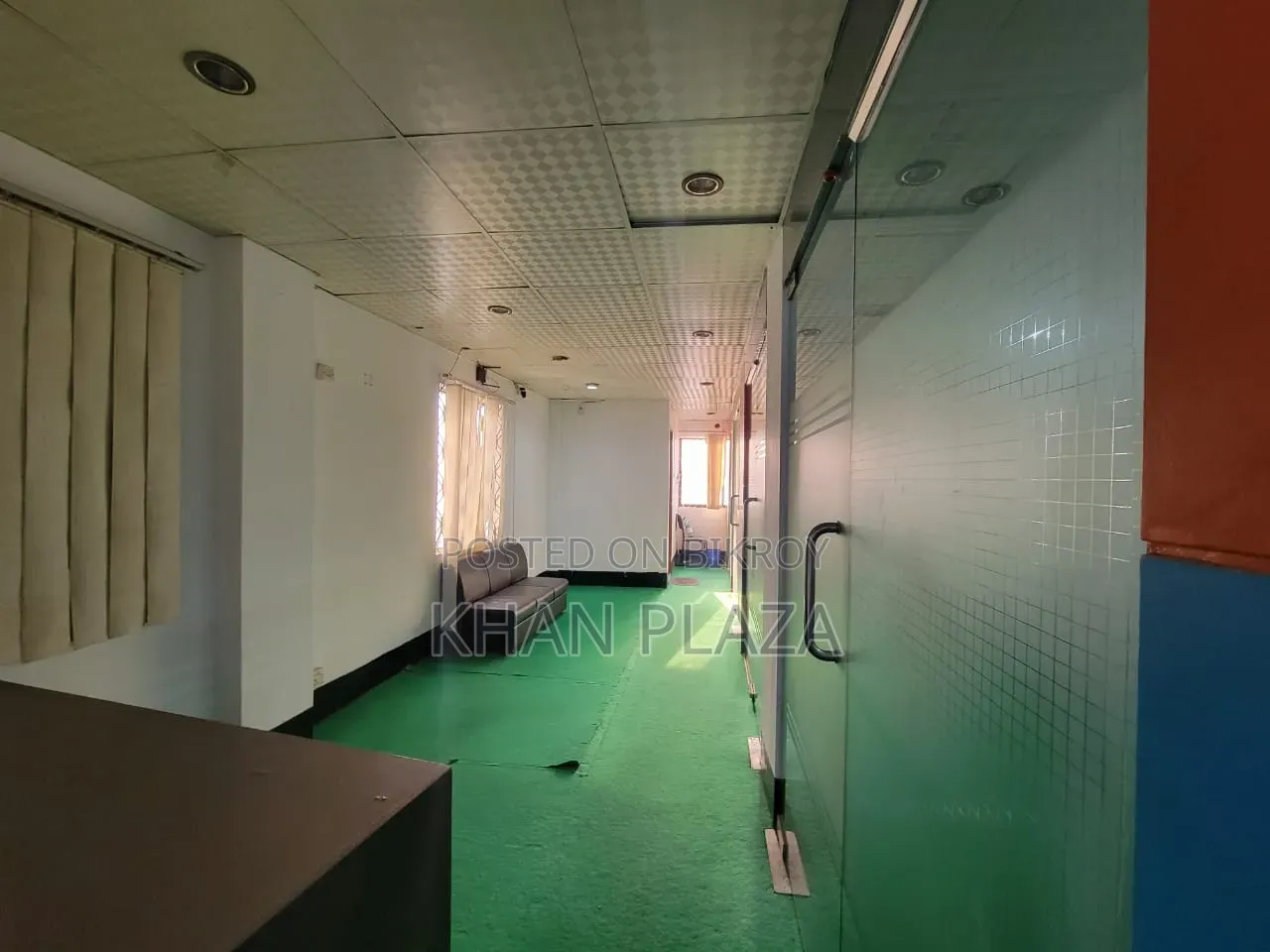 805 SFT Commercial Space