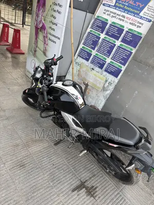 TVS Apache 160 4V 2021 Black
