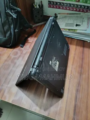 Laptop Acer Aspire ES1-411 8GB Intel Celeron HDD 512GB