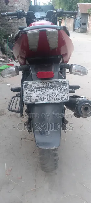 বাজাজ পালসার ১৫০ ২০১৪ লাল