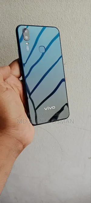 Vivo Y11 32 GB Blue