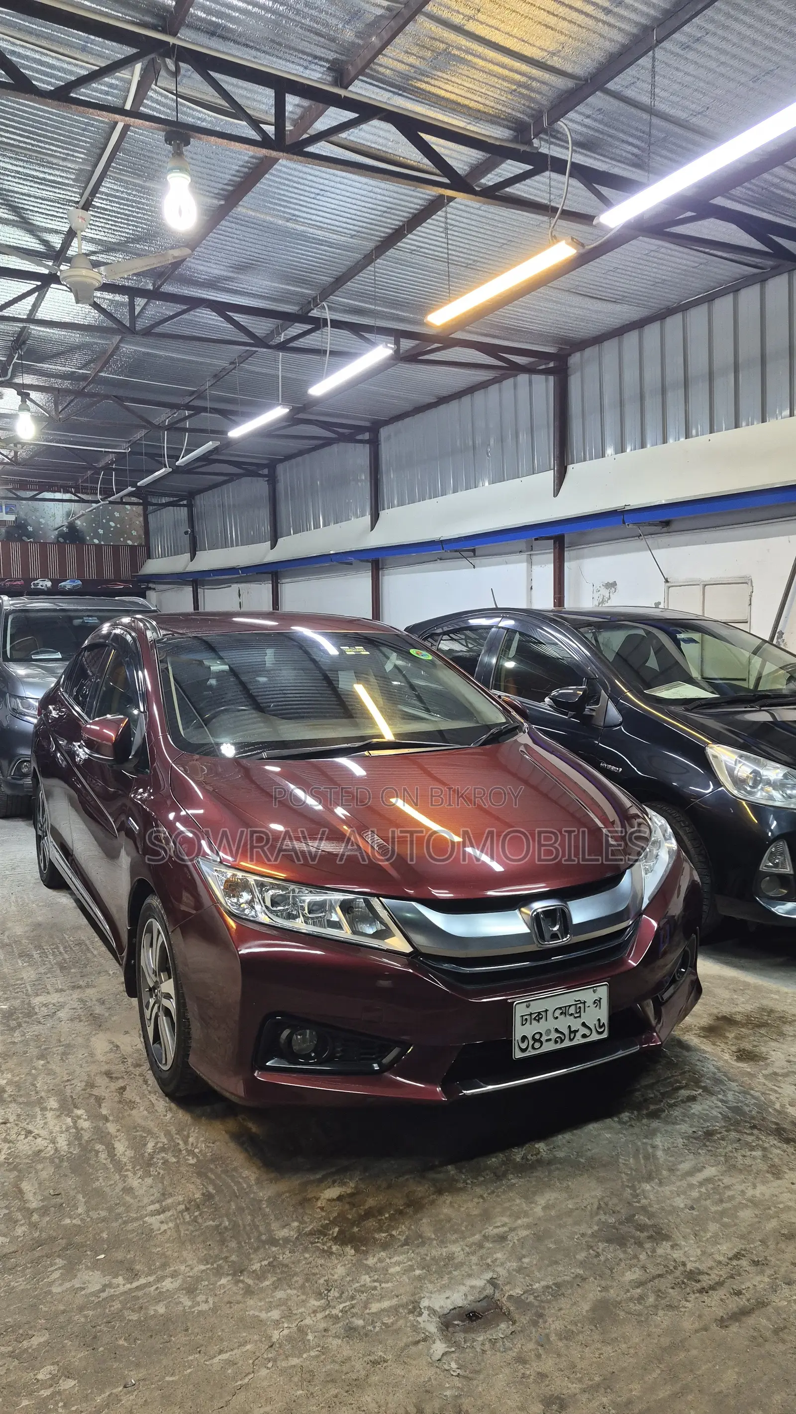 Honda Grace 2015 Red