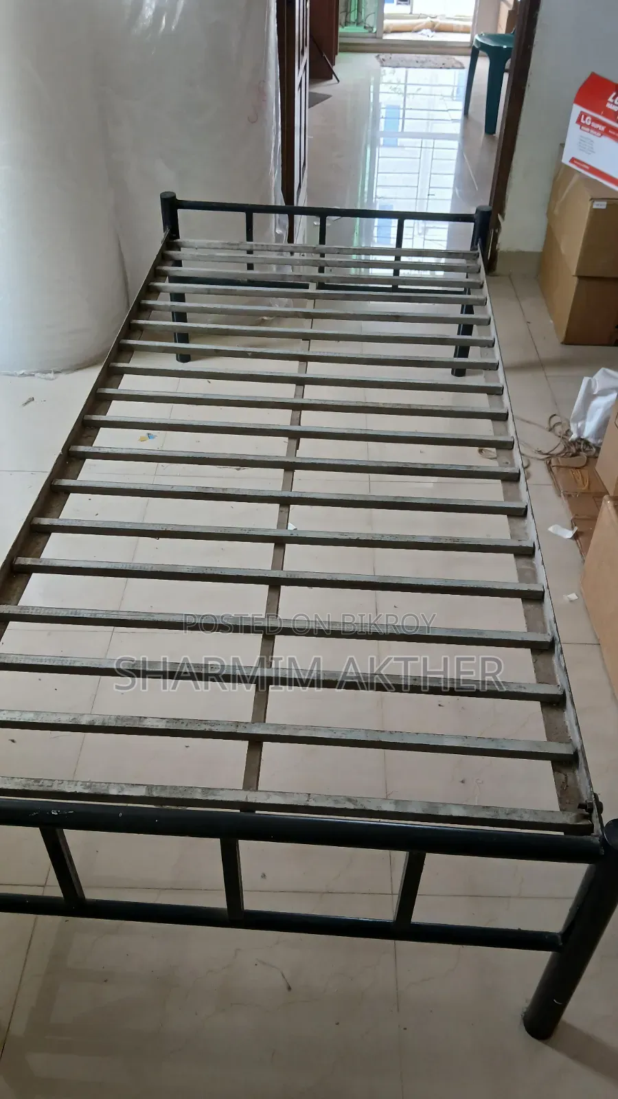 Single Iron Bed