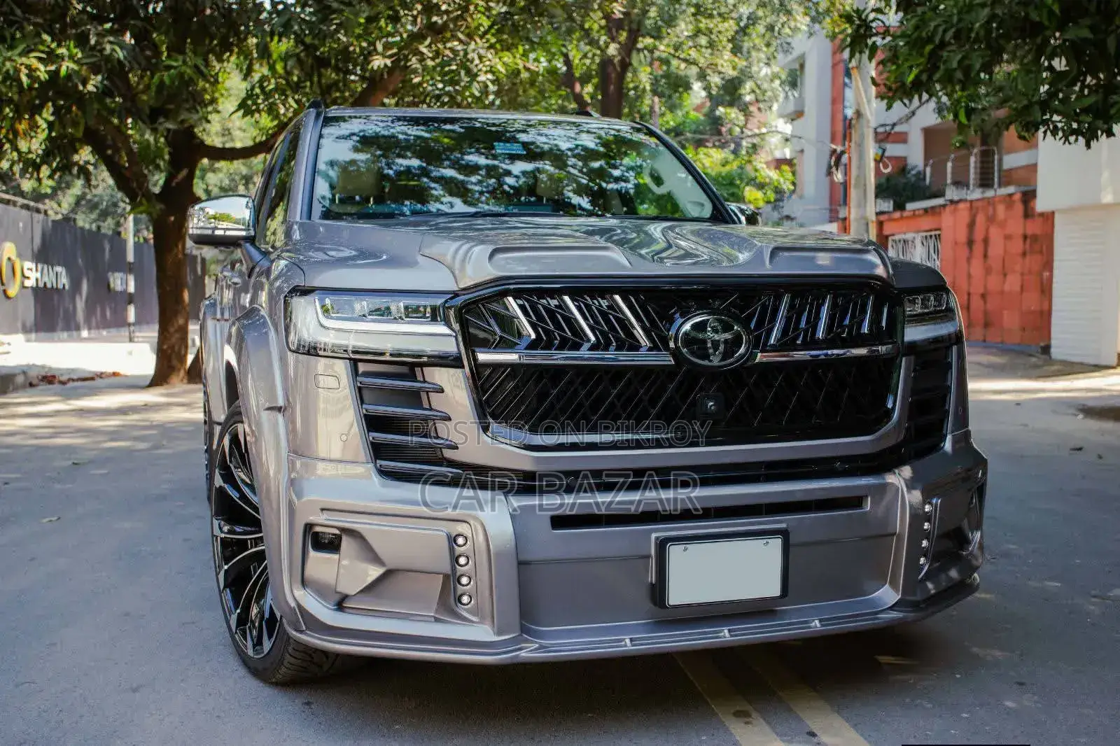 Toyota Land Cruiser 2023 Brown