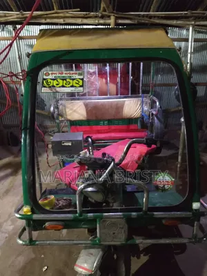 মোটরসাইকেল ২০২৩ সবুজ
