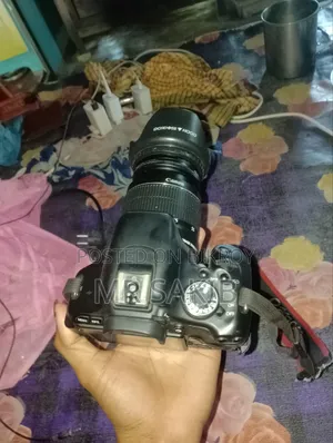 ক্যানন ৬০০ডি ১৮-৫৫ লেন্স