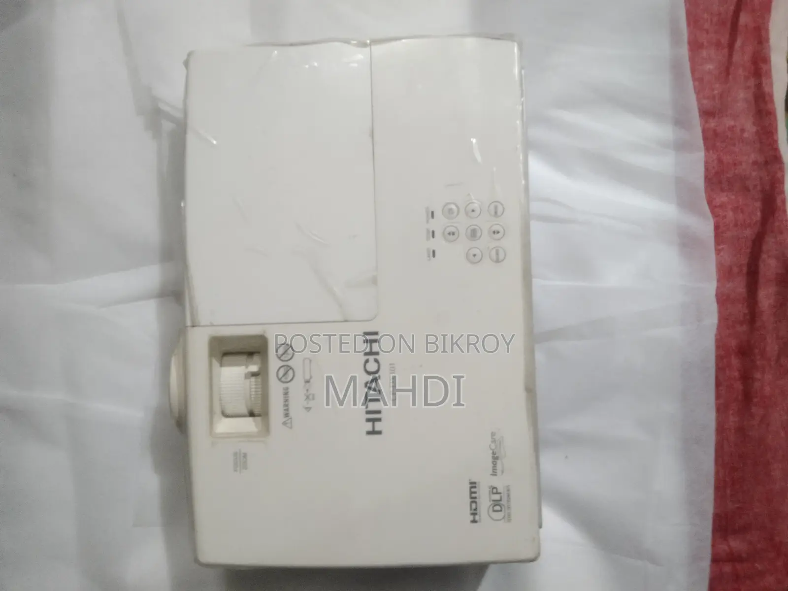 Hitachi প্রজেক্টর
