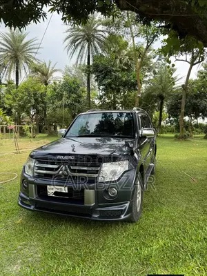 Mitsubishi Pajero 2007 Gray