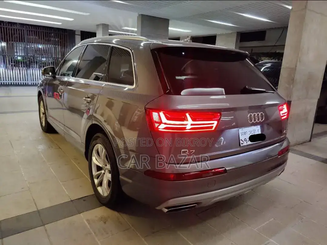 Audi Q7 2018 Gray