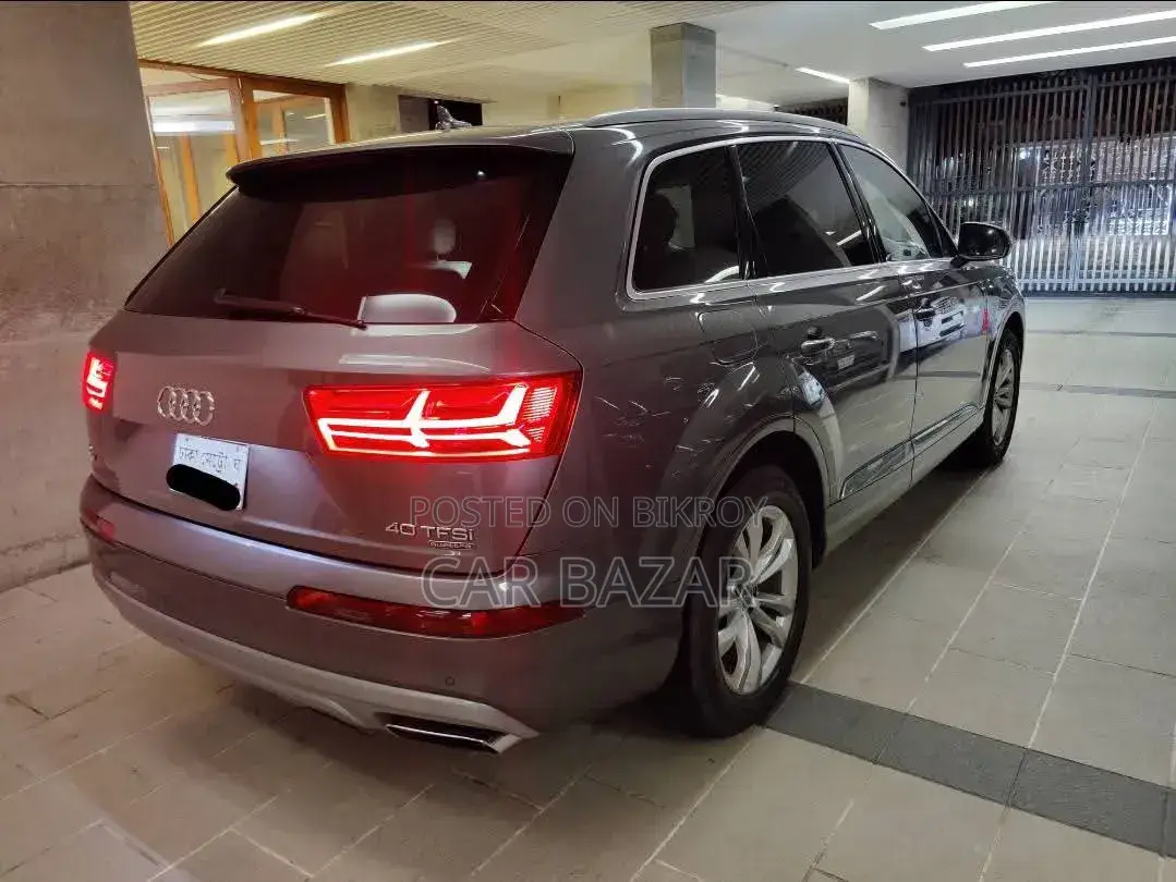 Audi Q7 2018 Gray