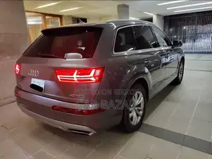 Audi Q7 2018 Gray
