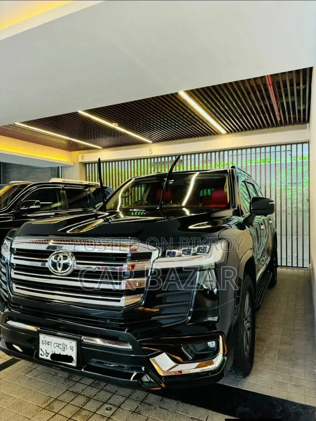 Toyota Land Cruiser 2011 Black