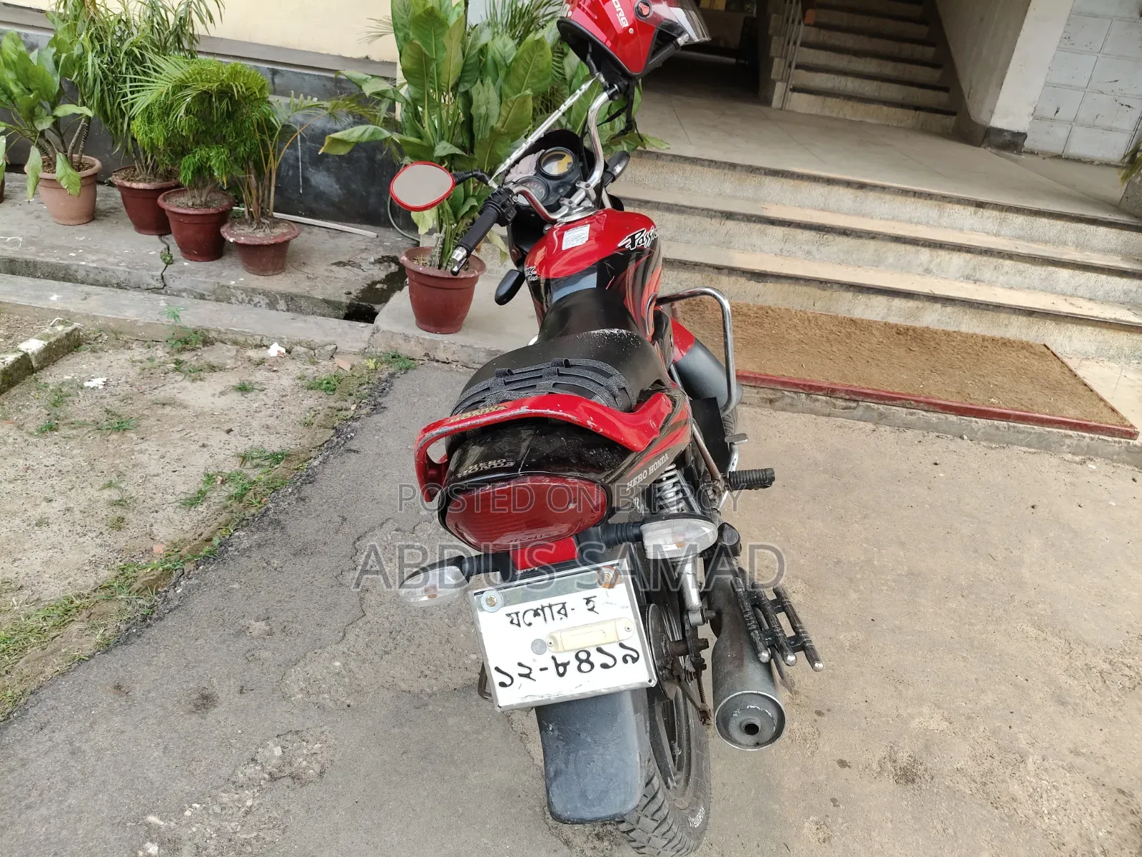 Hero 2010 Red