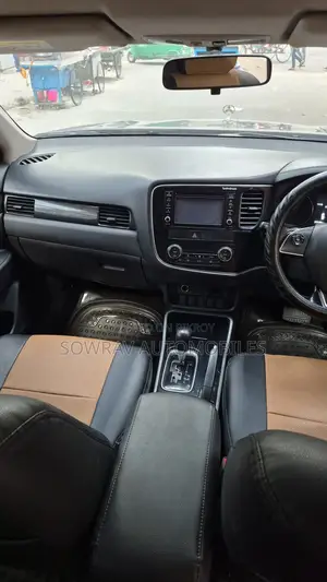 Mitsubishi Outlander 2017 Gray