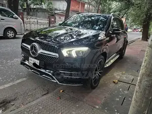 মার্সিডিজ-বেঞ্জ জিএলই-ক্লাস ২০২০ কালো