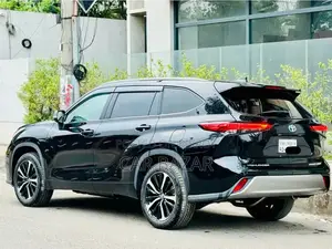 Toyota Highlander 2023 Black
