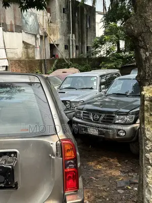 Nissan Patrol 2004 Silver