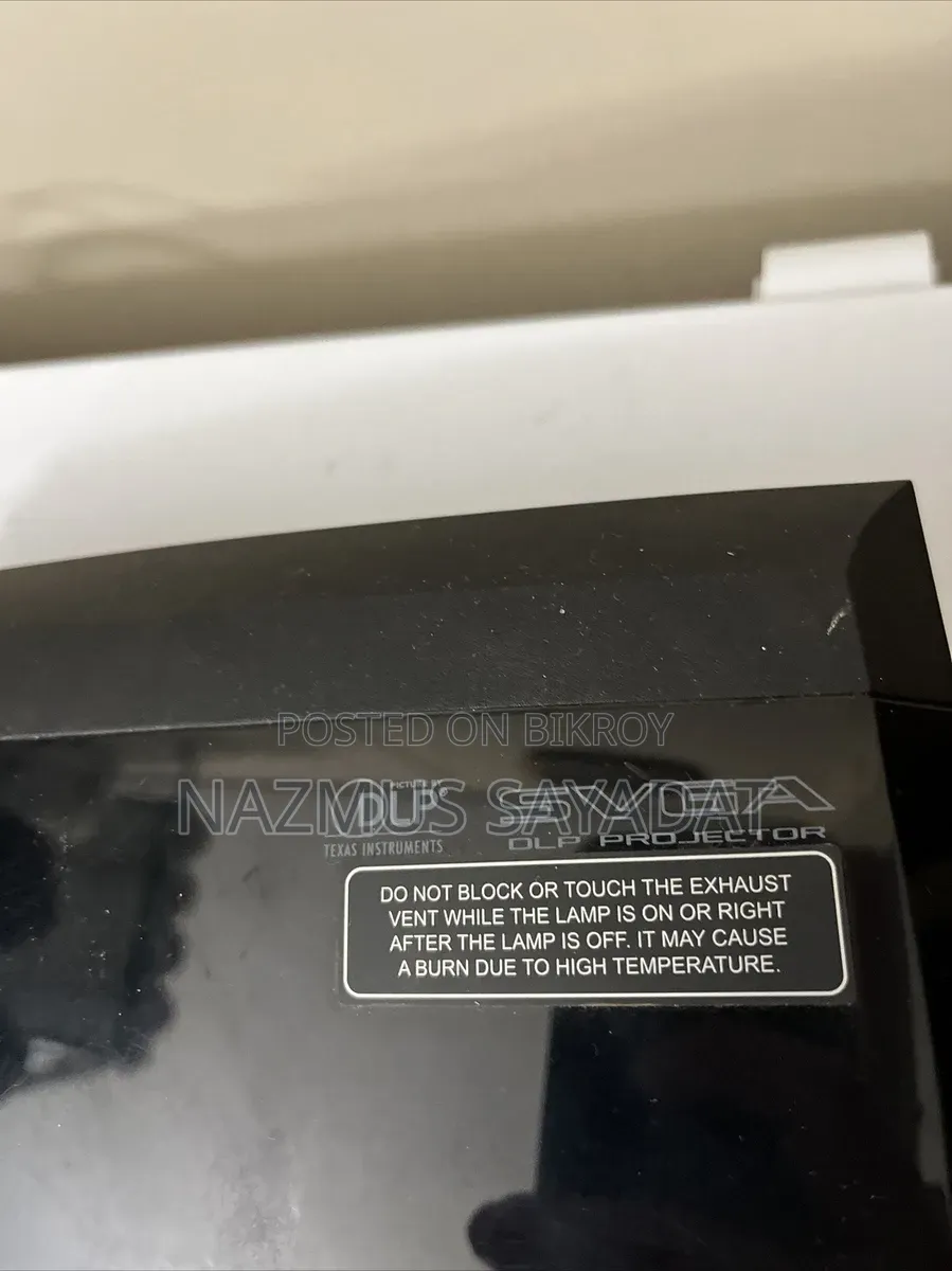 LG DLP BS275 Projector for Sale