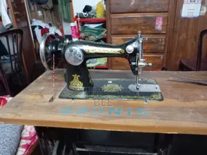 Singer Sewing Machine