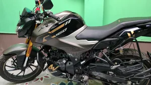 Hero Xtreme 160R 4V 2025