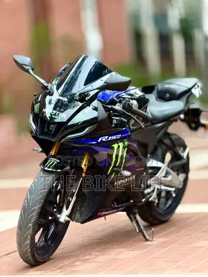 Yamaha R1 2025 Black