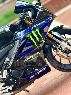 Yamaha R1 2025 Black