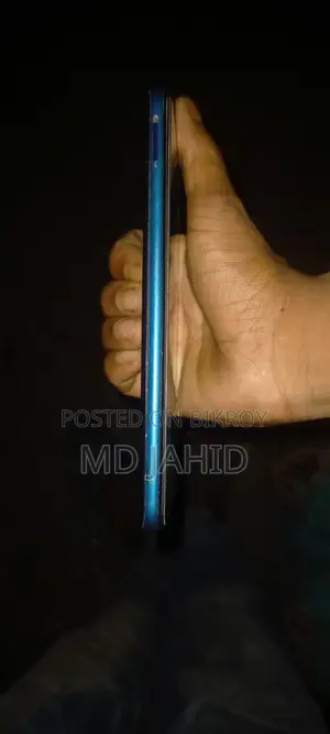 ওয়ালটন প্রিমো আর৮ ৬৪ জিবি নীল