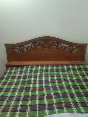 সেগুন কাঠের বিছানা ম্যাট্রেসসহ