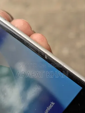 অ্যাপল আইফোন এসই (২০২০) ৬৪ জিবি সাদা