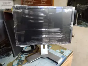 Original Dell Brand 19" Hydraulic Moving 100% Full Fresh Monitor