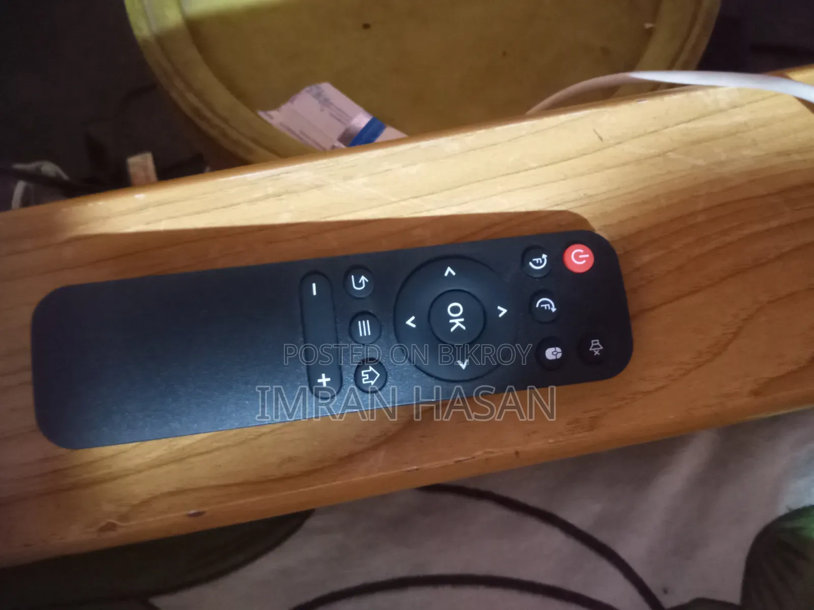 Android Projector Full HD for watching movies and World Cup matches