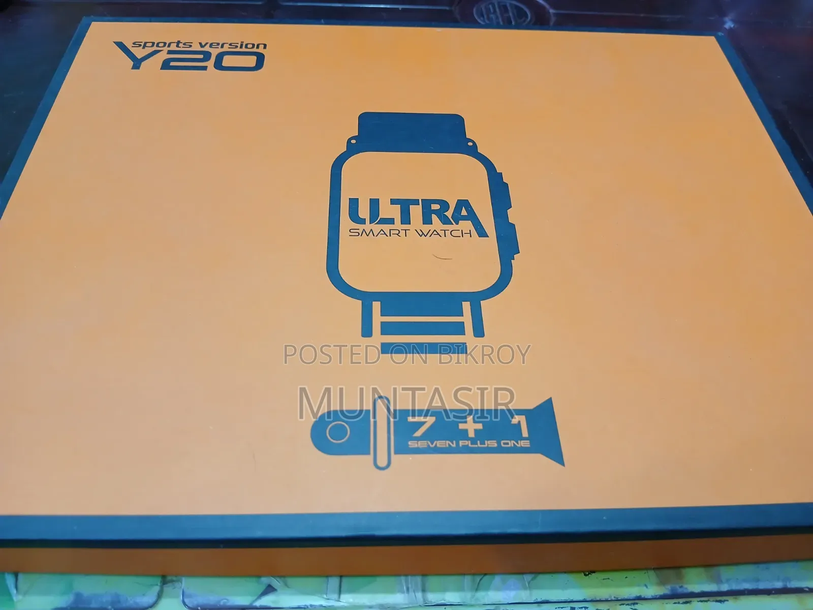 Y20 Ultra With 7 Unique Straps