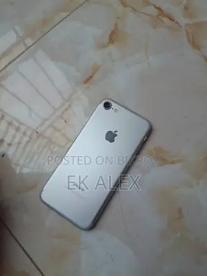 Apple iPhone 7 32 GB
