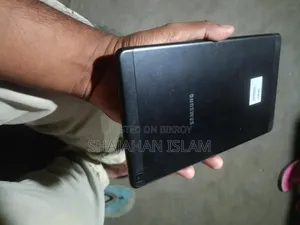 স্যামসাং গ্যালাক্সি এস৪ অ্যাক্টিভ এলটিই-এ ৩২ জিবি ব্ল্যাক