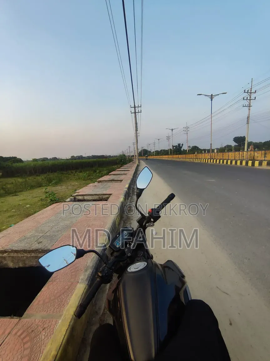 টিভিএস রাইডার ১২৫ ২০২২ কালো