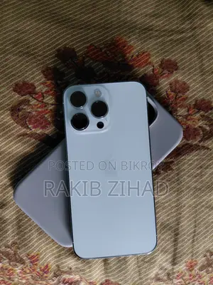 Cat 128 GB White