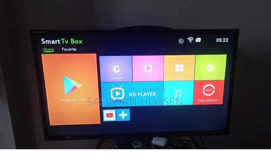 Singer LED TV