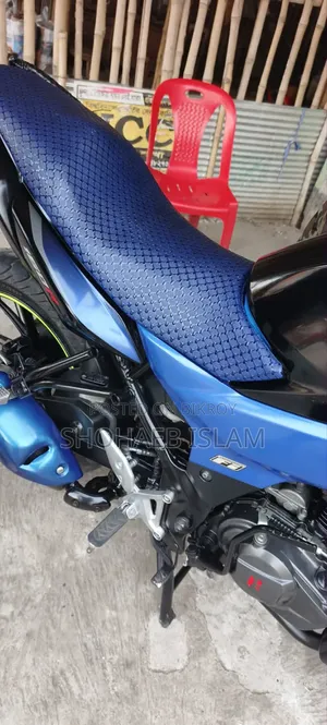 Hero Thriller 160R 4V 2022 Blue