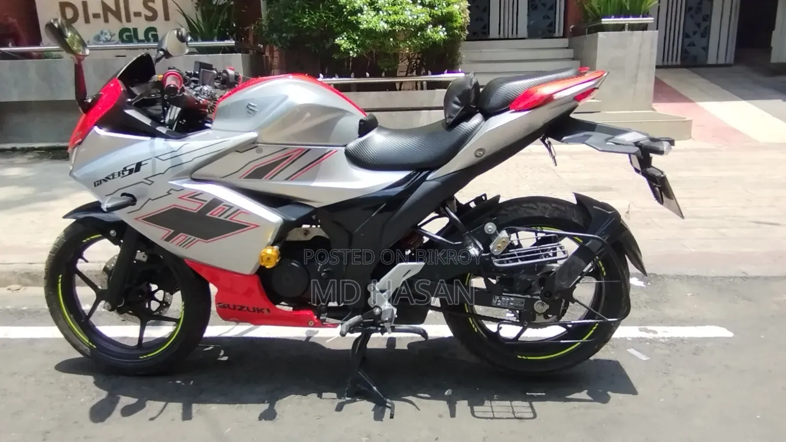 Suzuki Gixxer SF FI 2024 Orange