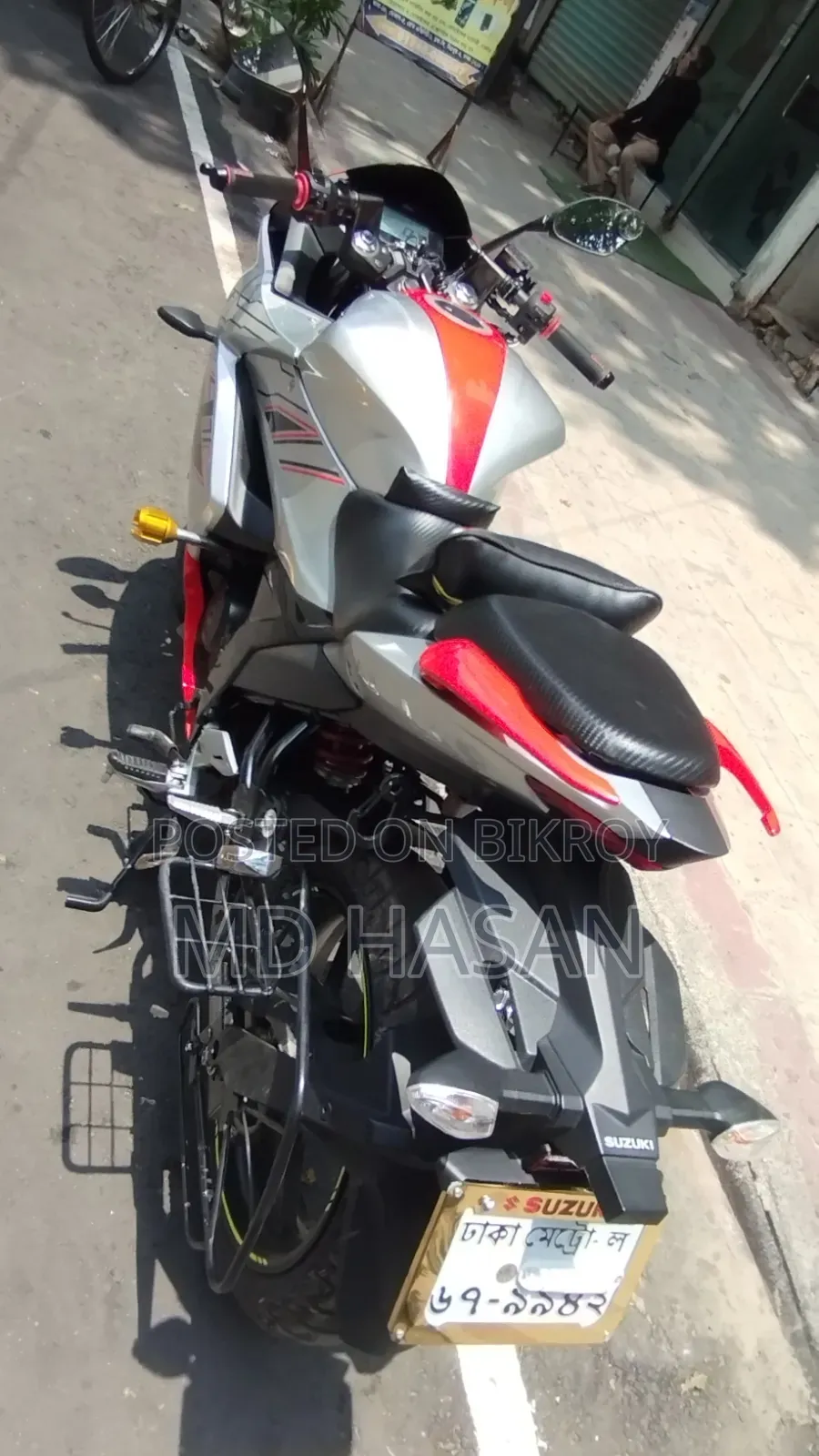 Suzuki Gixxer SF FI 2024 Orange